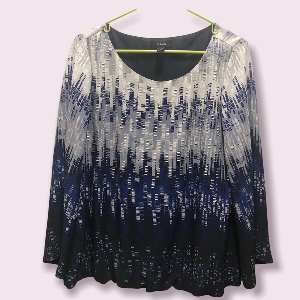 -‎ Alfani Blue/Cream Long Sleeves, Round Neck Women’s Top Sz 12